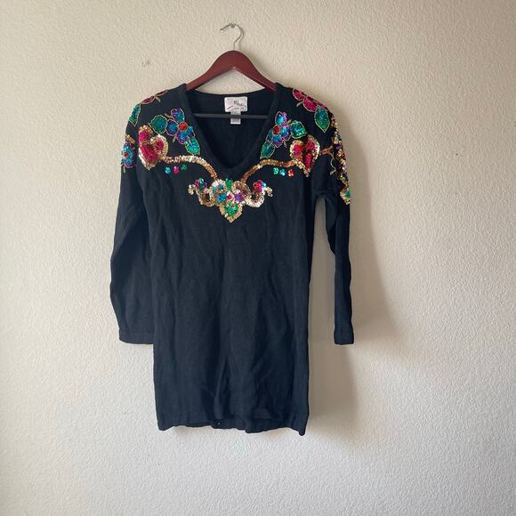 Vintage 80s bold black sweater with sequin details on shoulder size small - Picture 1 of 5